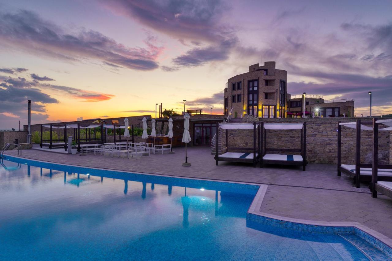 Elenovo  Hotel Soli Invicto מראה חיצוני תמונה