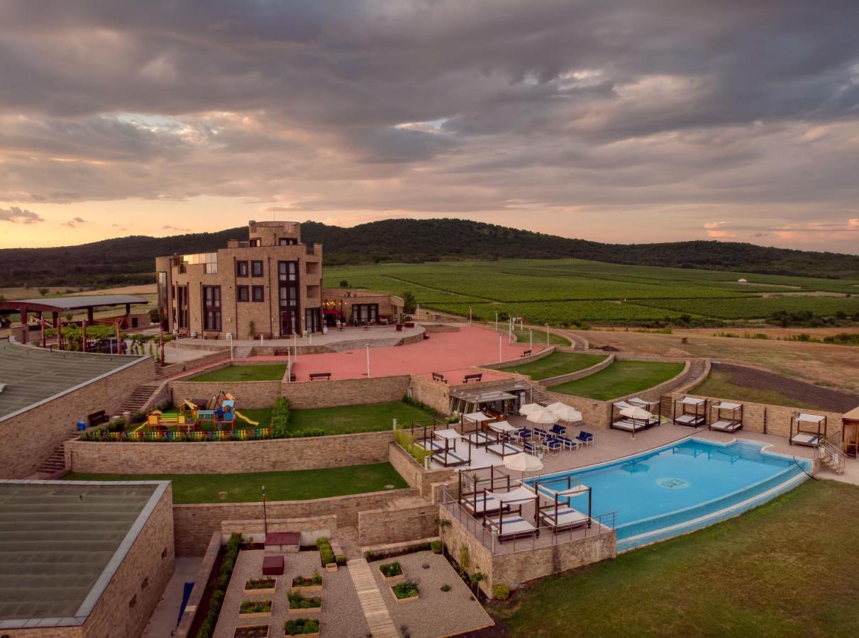 Elenovo  Hotel Soli Invicto מראה חיצוני תמונה