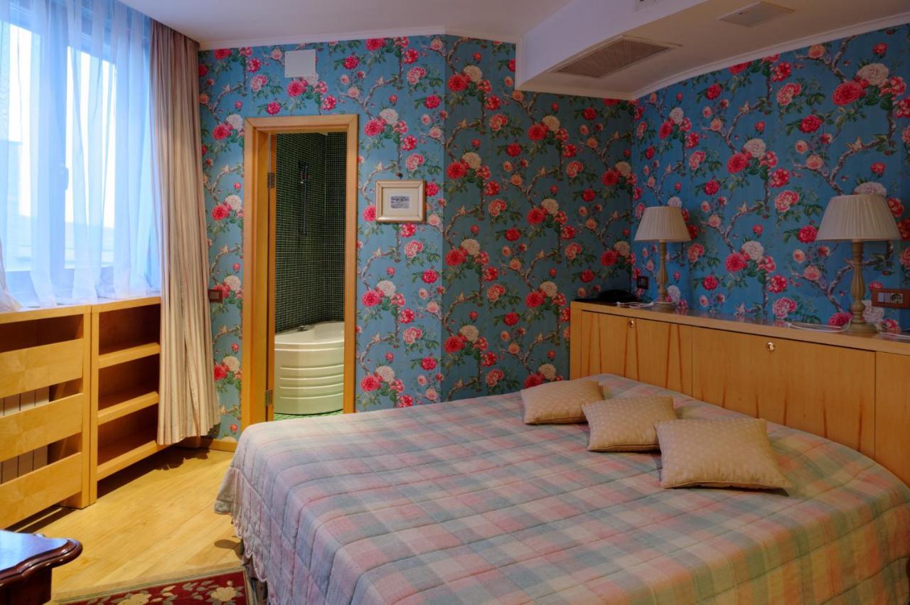 Elenovo  Hotel Soli Invicto מראה חיצוני תמונה