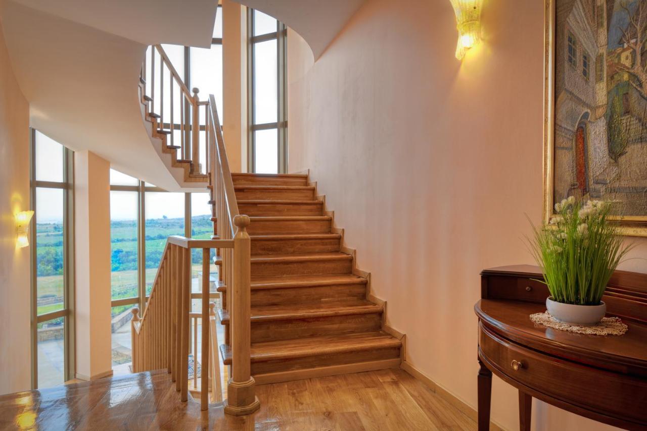 Elenovo  Hotel Soli Invicto מראה חיצוני תמונה