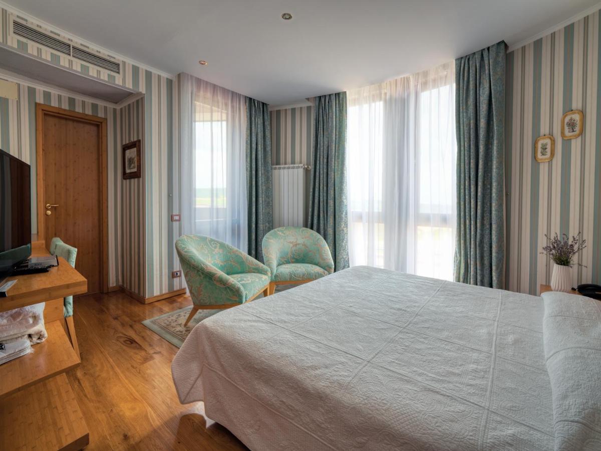 Elenovo  Hotel Soli Invicto מראה חיצוני תמונה