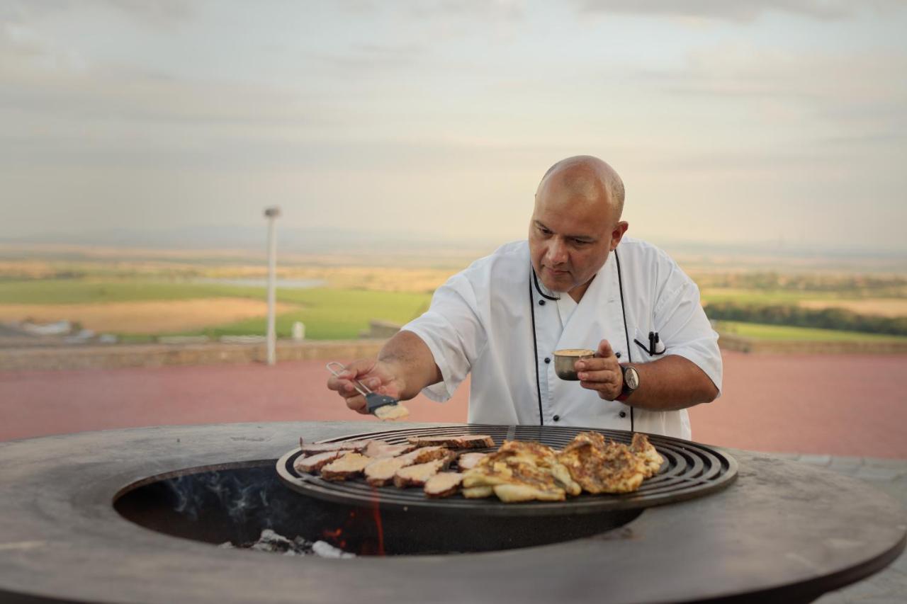 Elenovo  Hotel Soli Invicto מראה חיצוני תמונה